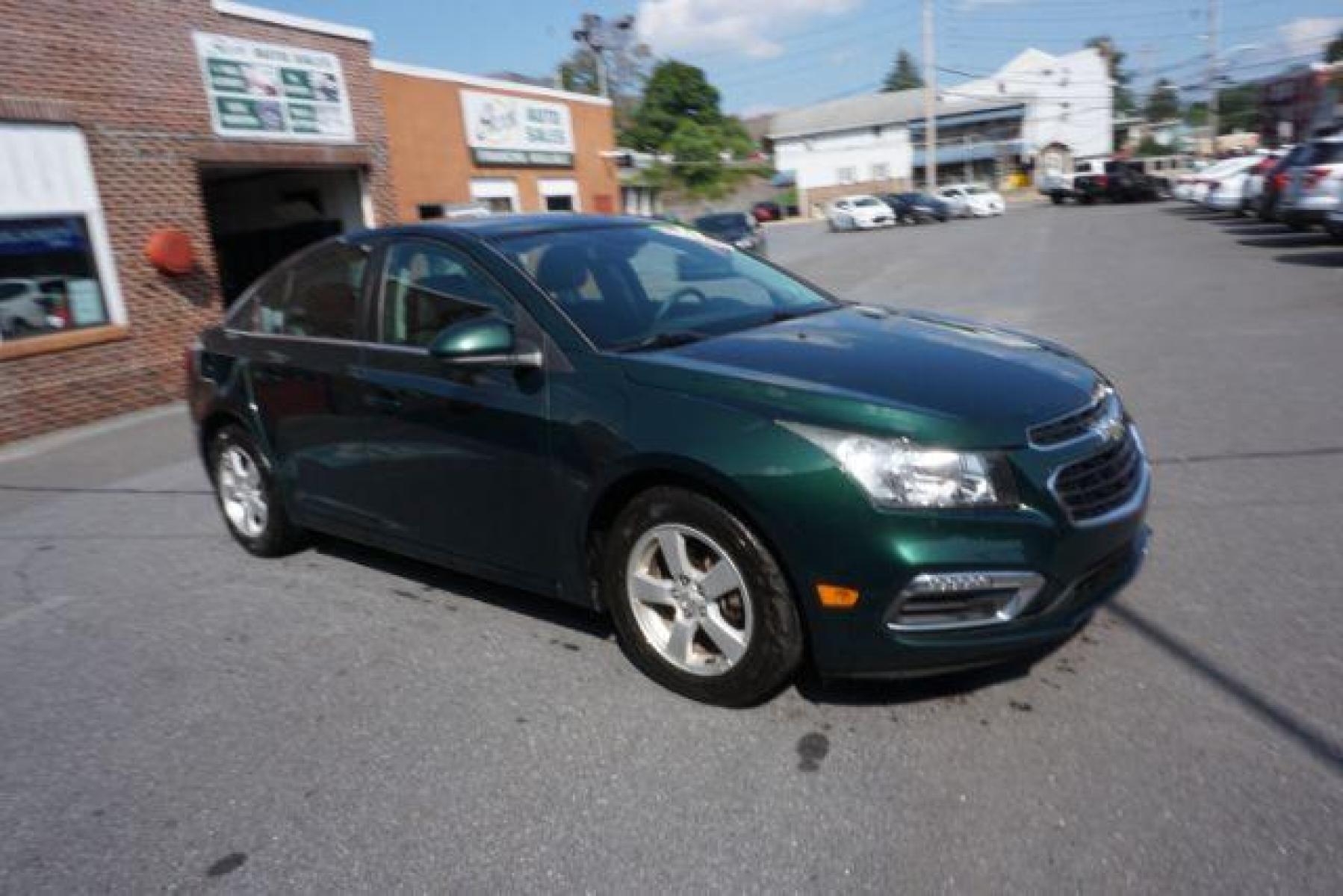 2015 Rainforest Green Metallic Chevrolet Cruze 1LT Auto (1G1PC5SB5F7) with an 1.4L L4 DOHC 16V TURBO engine, 6-Speed Automatic transmission, located at 312 Centre Ave, Schuylkill Haven, PA, 17972, (570) 593-5278, 40.638130, -76.177383 - Photo #5