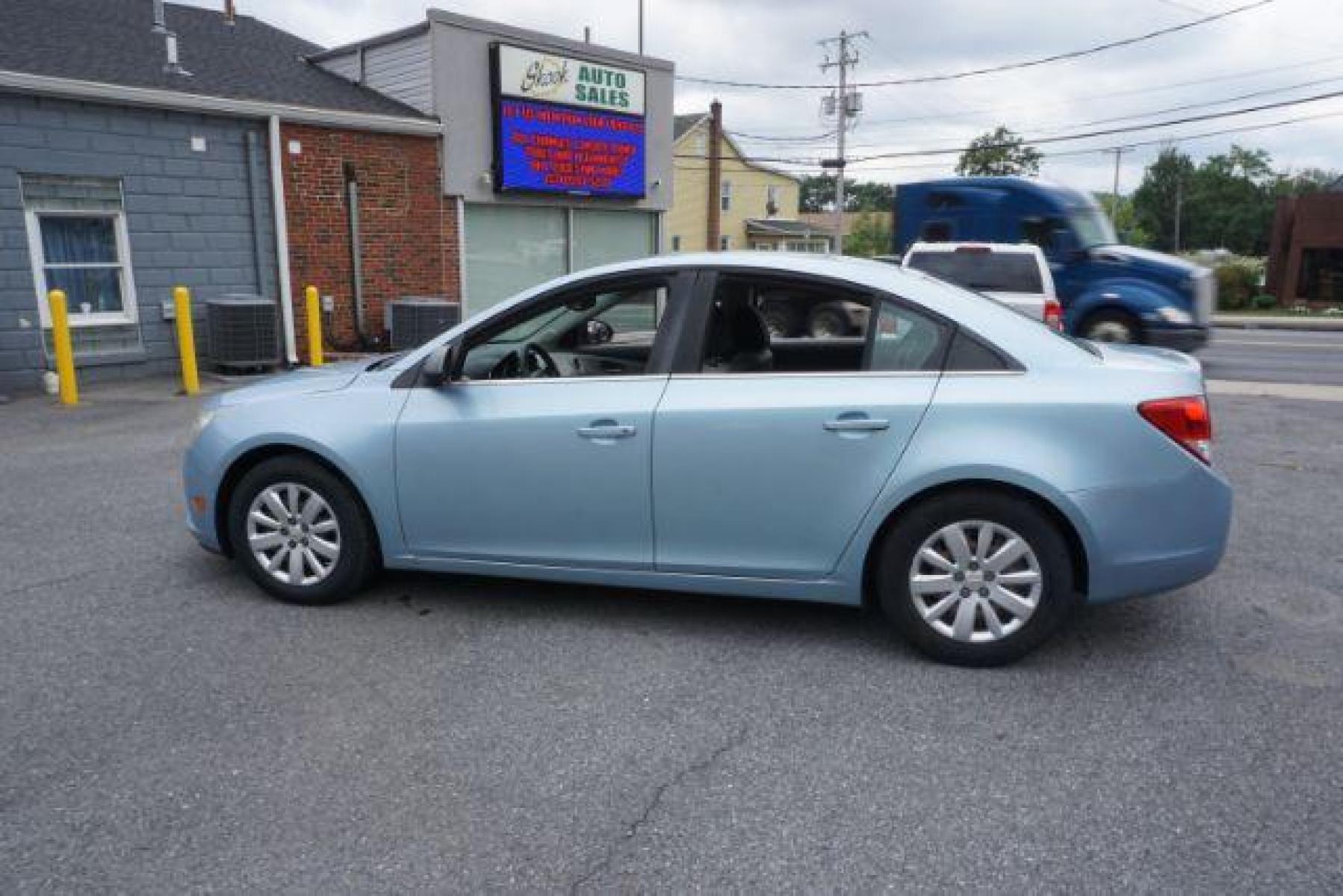 2011 Ice Blue Metallic Chevrolet Cruze 2LS (1G1PD5SH8B7) with an 1.8L L4 DOHC 16V FFV engine, 6-Speed Manual transmission, located at 312 Centre Ave, Schuylkill Haven, PA, 17972, (570) 593-5278, 40.638130, -76.177383 - Photo #16