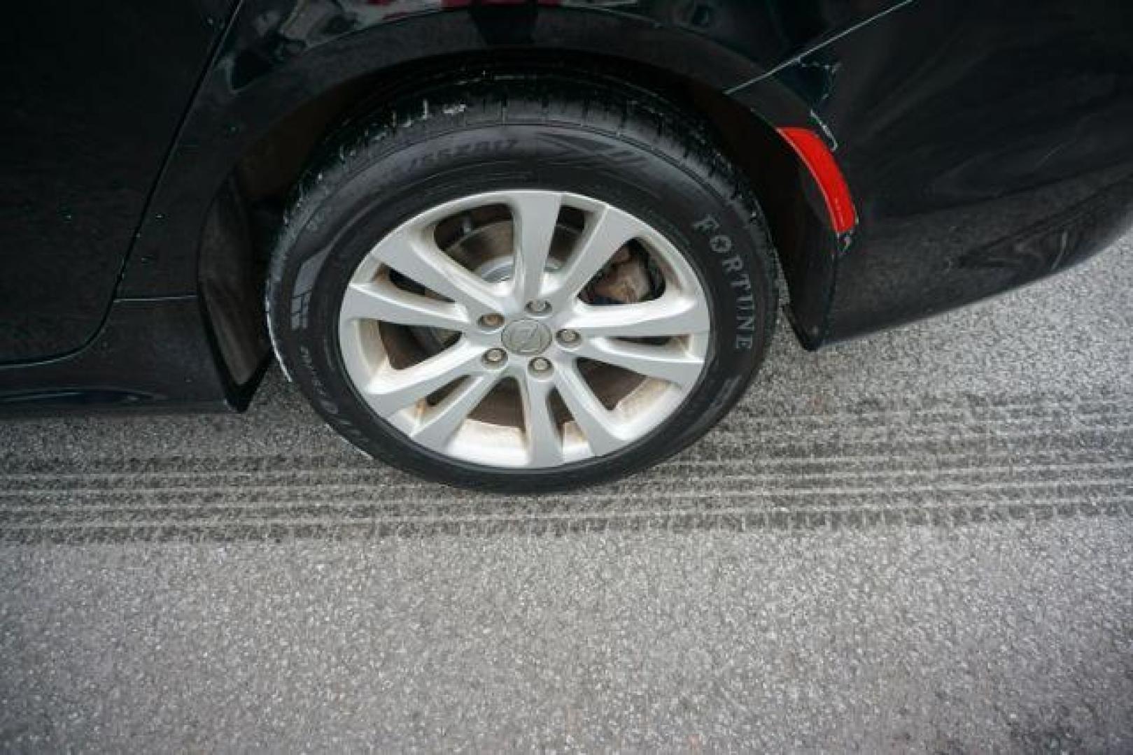 2015 Chrysler 200 Limited (1C3CCCAB8FN) with an 2.4L L4 DOHC 16V engine, 9-Speed Automatic transmission, located at 312 Centre Ave, Schuylkill Haven, PA, 17972, (570) 593-5278, 40.638130, -76.177383 - Photo#8