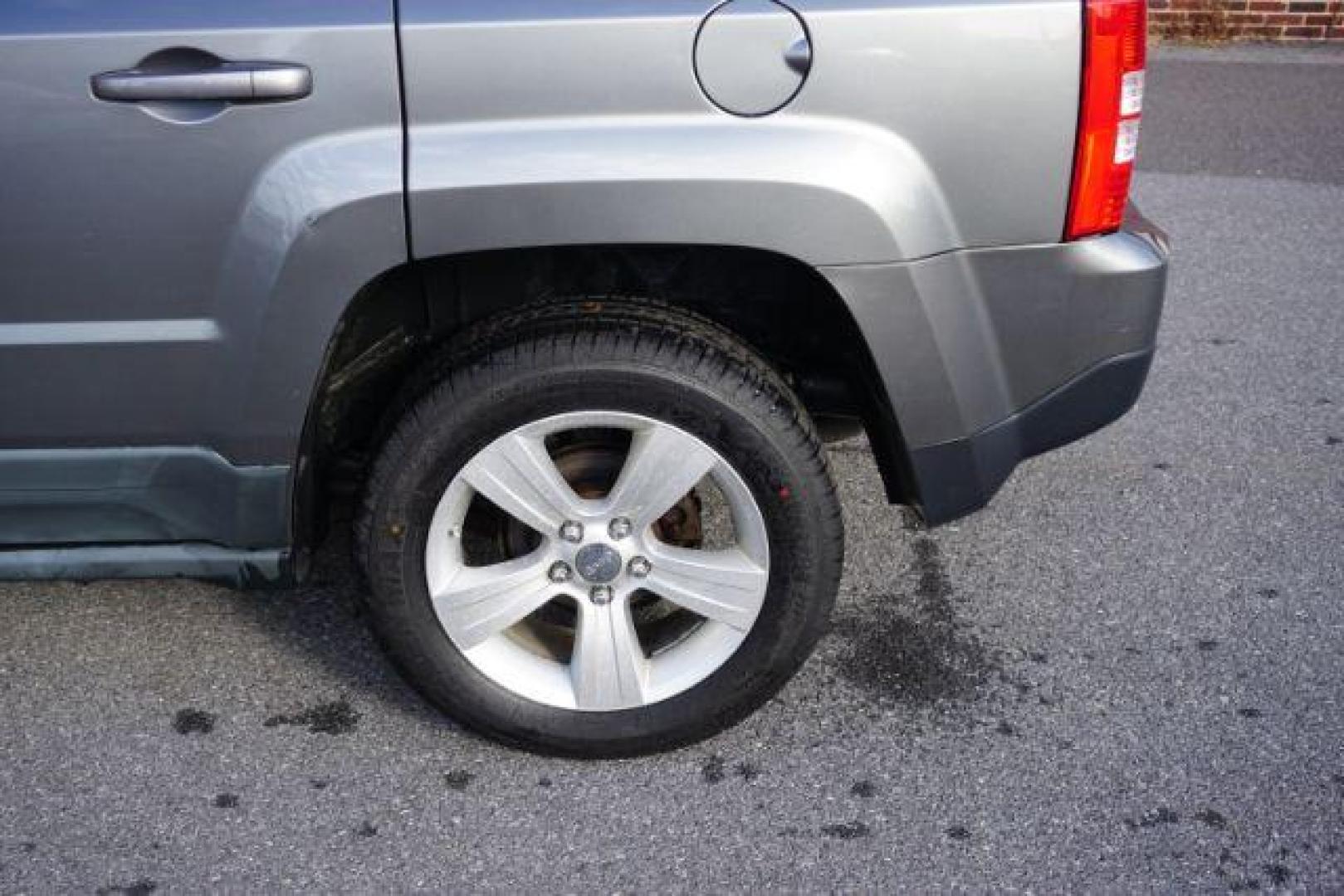 2011 Bright Silver Metall /Dark Slate Gray Clot Jeep Patriot 4WD (1J4NF1GB9BD) with an 2.4L L4 DOHC 16V engine, located at 312 Centre Ave, Schuylkill Haven, PA, 17972, (570) 593-5278, 40.638130, -76.177383 - Photo#8