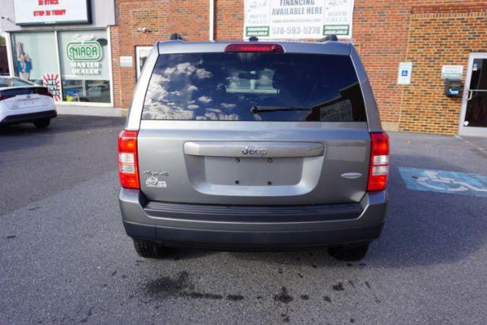 2011 Bright Silver Metall /Dark Slate Gray Clot Jeep Patriot 4WD (1J4NF1GB9BD) with an 2.4L L4 DOHC 16V engine, located at 312 Centre Ave, Schuylkill Haven, PA, 17972, (570) 593-5278, 40.638130, -76.177383 - Photo#11