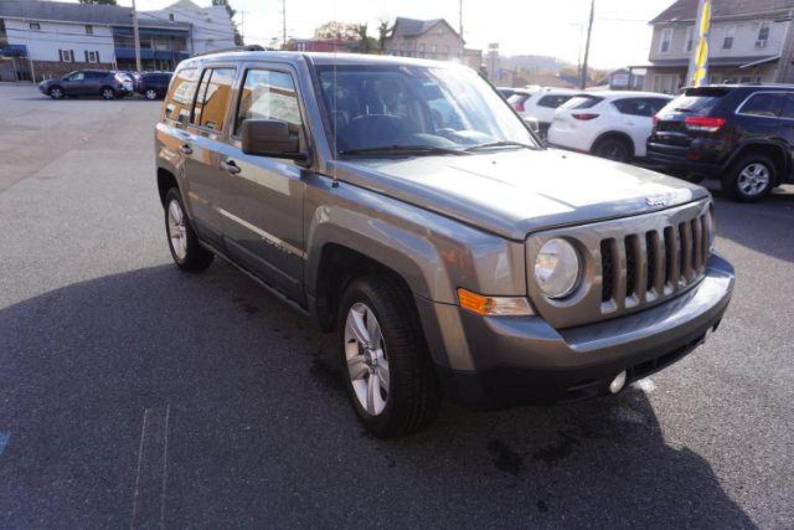 2011 Bright Silver Metall /Dark Slate Gray Clot Jeep Patriot 4WD (1J4NF1GB9BD) with an 2.4L L4 DOHC 16V engine, located at 312 Centre Ave, Schuylkill Haven, PA, 17972, (570) 593-5278, 40.638130, -76.177383 - Photo#19