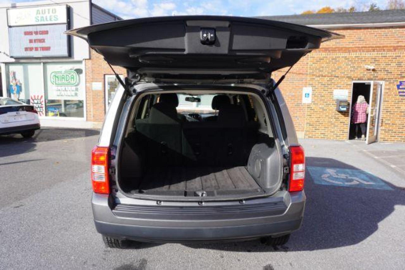2011 Bright Silver Metall /Dark Slate Gray Clot Jeep Patriot 4WD (1J4NF1GB9BD) with an 2.4L L4 DOHC 16V engine, located at 312 Centre Ave, Schuylkill Haven, PA, 17972, (570) 593-5278, 40.638130, -76.177383 - Photo#35