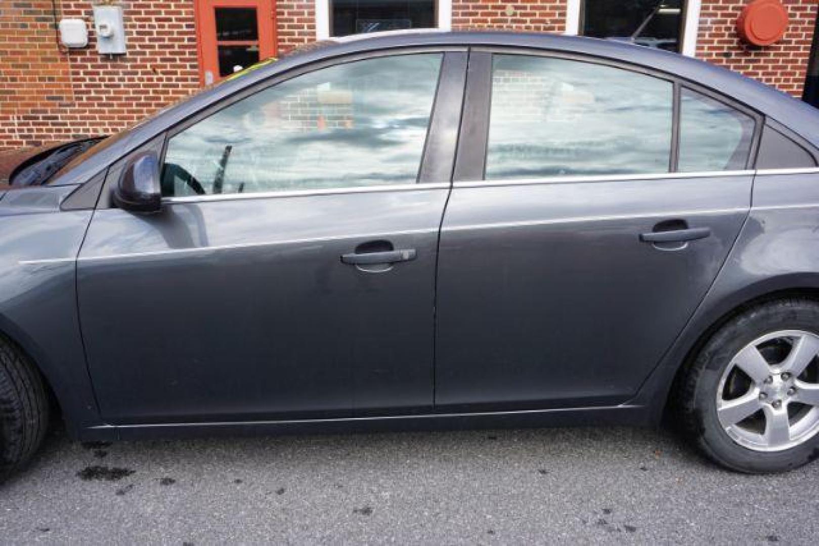 2013 Cyber Gray Metallic Chevrolet Cruze 1LT Auto (1G1PC5SB8D7) with an 1.4L L4 DOHC 16V TUR engine, 6-Speed Automatic transmission, located at 312 Centre Ave, Schuylkill Haven, PA, 17972, (570) 593-5278, 40.638130, -76.177383 - Photo#5