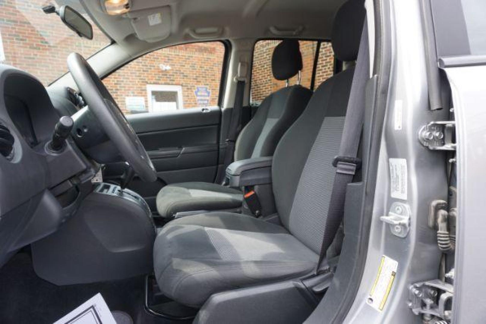 2015 Billet Silver Metallic Clear Coat /Dark Slate Gray, premium cloth Jeep Compass Sport 4WD (1C4NJDBB9FD) with an 2.4L L4 DOHC 16V engine, located at 312 Centre Ave, Schuylkill Haven, PA, 17972, (570) 593-5278, 40.638130, -76.177383 - back up camera, locking limited slip differential - Photo#19