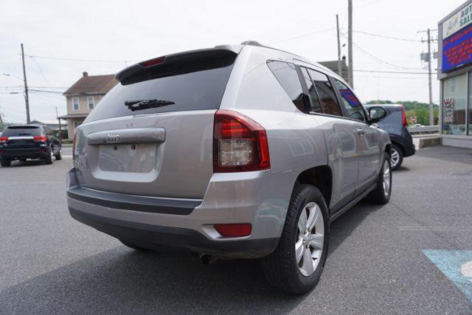 2015 Billet Silver Metallic Clear Coat /Dark Slate Gray, premium cloth Jeep Compass Sport 4WD (1C4NJDBB9FD) with an 2.4L L4 DOHC 16V engine, located at 312 Centre Ave, Schuylkill Haven, PA, 17972, (570) 593-5278, 40.638130, -76.177383 - back up camera, locking limited slip differential - Photo#10