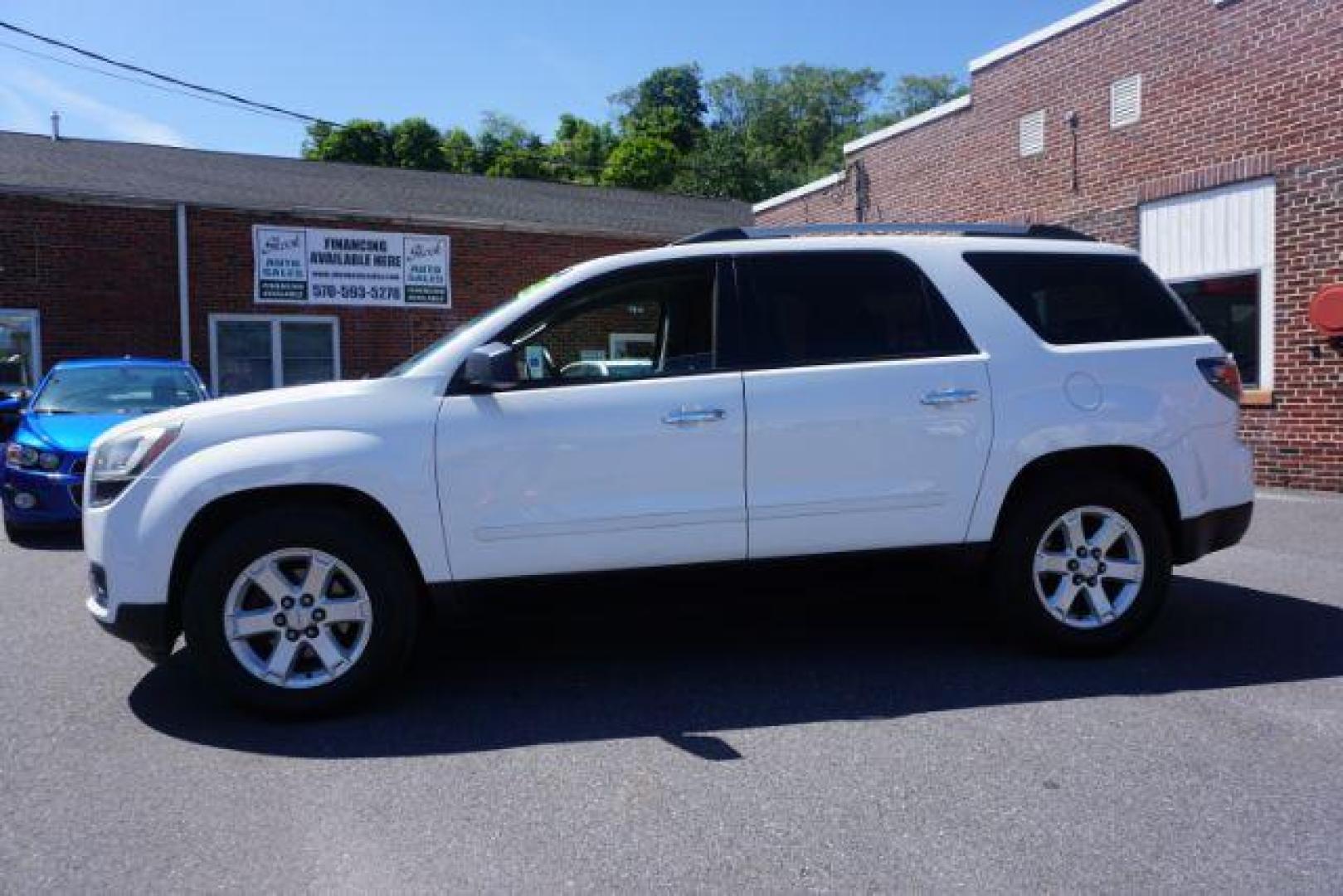 2016 Summit White /Ebony, premium cloth GMC Acadia SLE-2 AWD (1GKKVPKD4GJ) with an 3.6L V6 DOHC 24V engine, 6-Speed Automatic transmission, located at 312 Centre Ave, Schuylkill Haven, PA, 17972, (570) 593-5278, 40.638130, -76.177383 - heated front seats - Photo#0