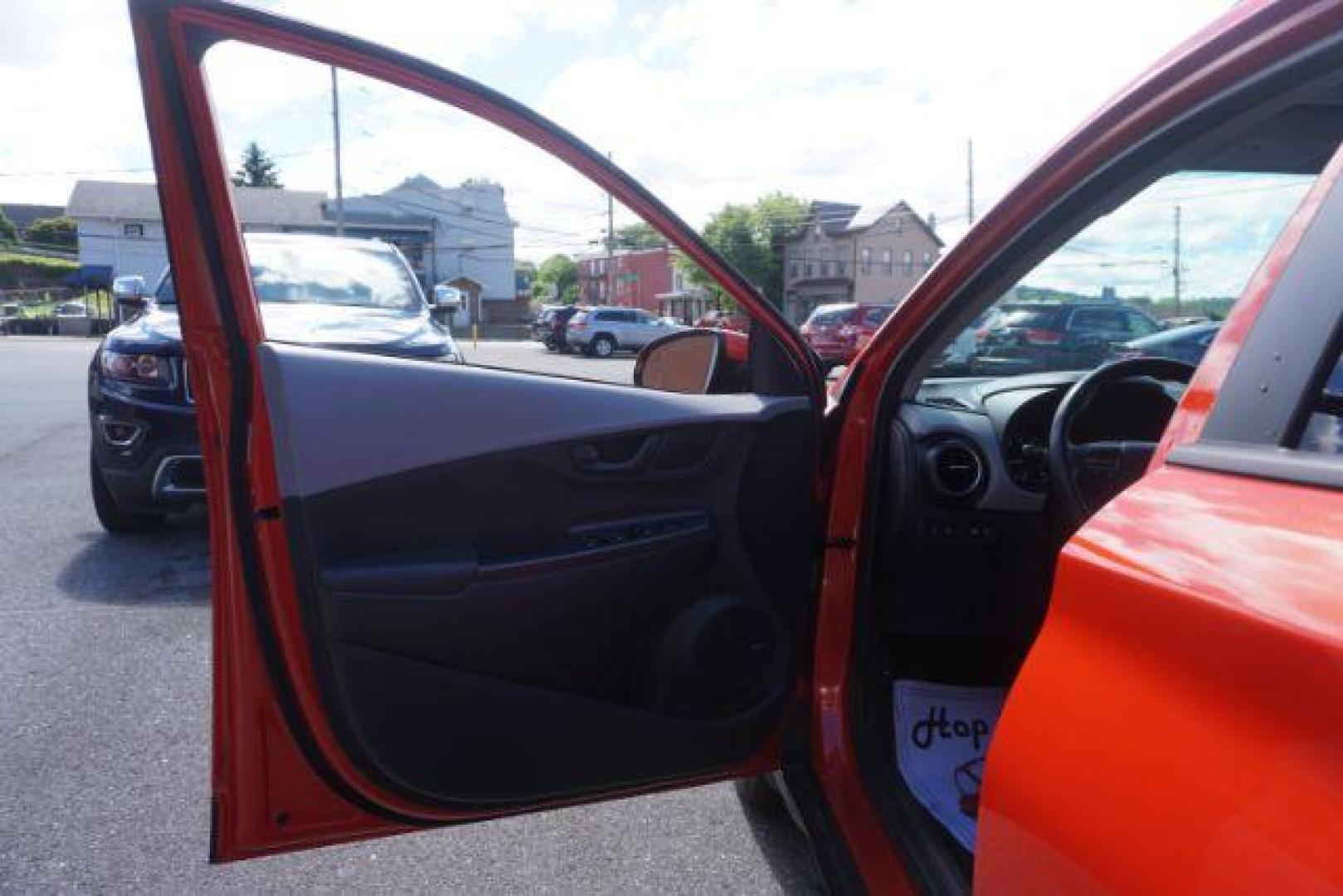 2019 Sunset Orange /Gray/Black, cloth Hyundai Kona SEL w/Contrast Roof AWD (KM8K6CAA6KU) with an 2.0L L4 DOHC 16V engine, 6-Speed Automatic transmission, located at 312 Centre Ave, Schuylkill Haven, PA, 17972, (570) 593-5278, 40.638130, -76.177383 - universal garage door opener - Photo#15