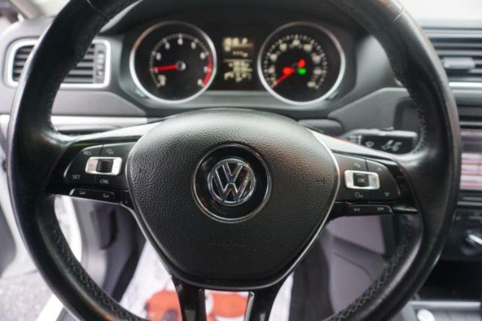 2015 Pure White Volkswagen Jetta SE 6A (3VWD17AJ2FM) with an 1.8L L4 DOHC 16V engine, 6-Speed Automatic transmission, located at 312 Centre Ave, Schuylkill Haven, PA, 17972, (570) 593-5278, 40.638130, -76.177383 - aluminum/alloy wheels, back up camera, blind spot monitor, fog lights, passive keyless entry, power sunroof, synthetic leather seats. - Photo#26