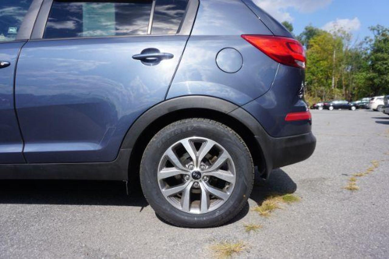 2016 Twilight Blue /Black, cloth Kia Sportage LX AWD (KNDPBCAC8G7) with an 2.4L V6 DOHC 24V engine, 6-Speed Automatic transmission, located at 312 Centre Ave, Schuylkill Haven, PA, 17972, (570) 593-5278, 40.638130, -76.177383 - remote engine starter, towing camper pkg - Photo#11