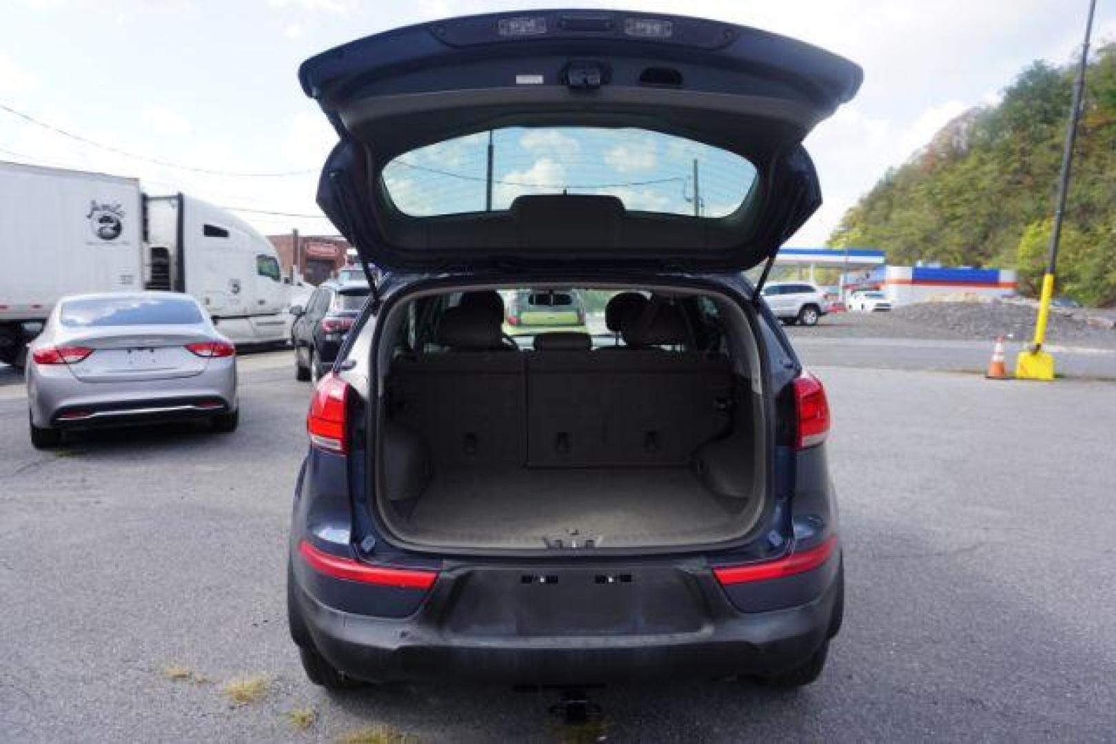 2016 Twilight Blue /Black, cloth Kia Sportage LX AWD (KNDPBCAC8G7) with an 2.4L V6 DOHC 24V engine, 6-Speed Automatic transmission, located at 312 Centre Ave, Schuylkill Haven, PA, 17972, (570) 593-5278, 40.638130, -76.177383 - remote engine starter, towing camper pkg - Photo#47