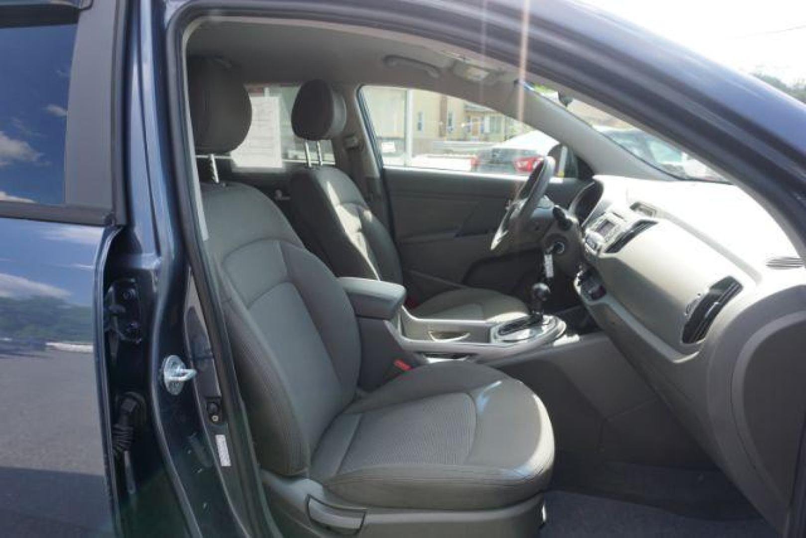 2016 Twilight Blue /Black, cloth Kia Sportage LX AWD (KNDPBCAC8G7) with an 2.4L V6 DOHC 24V engine, 6-Speed Automatic transmission, located at 312 Centre Ave, Schuylkill Haven, PA, 17972, (570) 593-5278, 40.638130, -76.177383 - remote engine starter, towing camper pkg - Photo#59