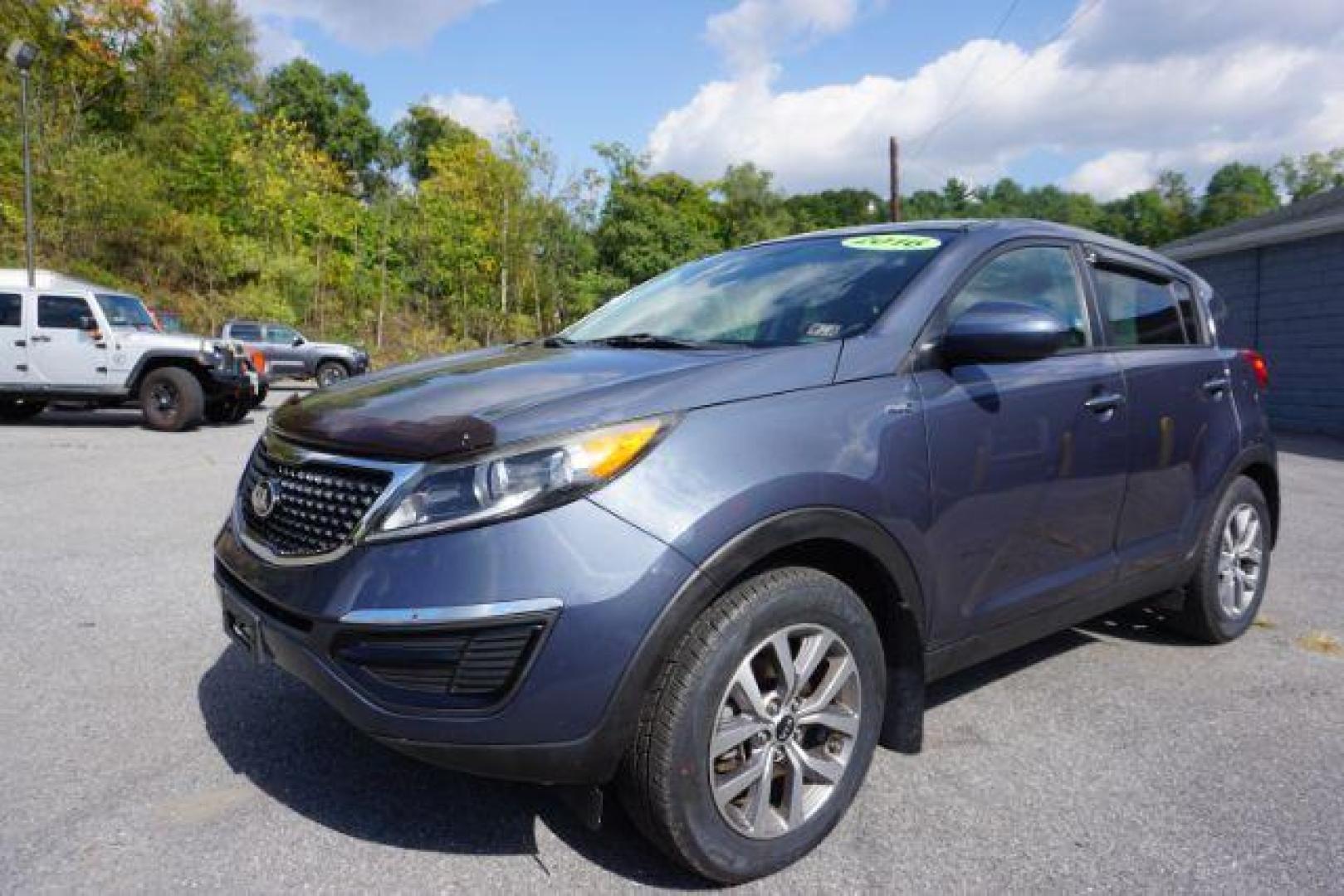 2016 Twilight Blue /Black, cloth Kia Sportage LX AWD (KNDPBCAC8G7) with an 2.4L V6 DOHC 24V engine, 6-Speed Automatic transmission, located at 312 Centre Ave, Schuylkill Haven, PA, 17972, (570) 593-5278, 40.638130, -76.177383 - remote engine starter, towing camper pkg - Photo#8