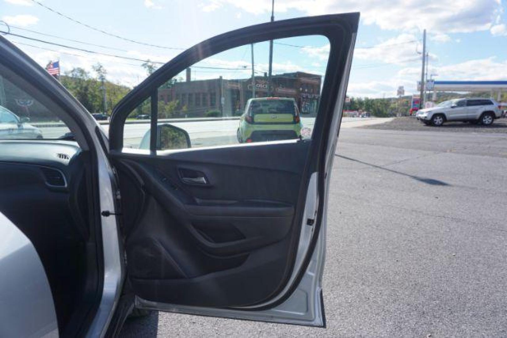 2021 silver /black leather Chevrolet Trax LT AWD (KL7CJPSB9MB) with an 1.4L L4 DOHC 16V engine, 6-Speed Automatic transmission, located at 312 Centre Ave, Schuylkill Haven, PA, 17972, (570) 593-5278, 40.638130, -76.177383 - luggage rack - Photo#49