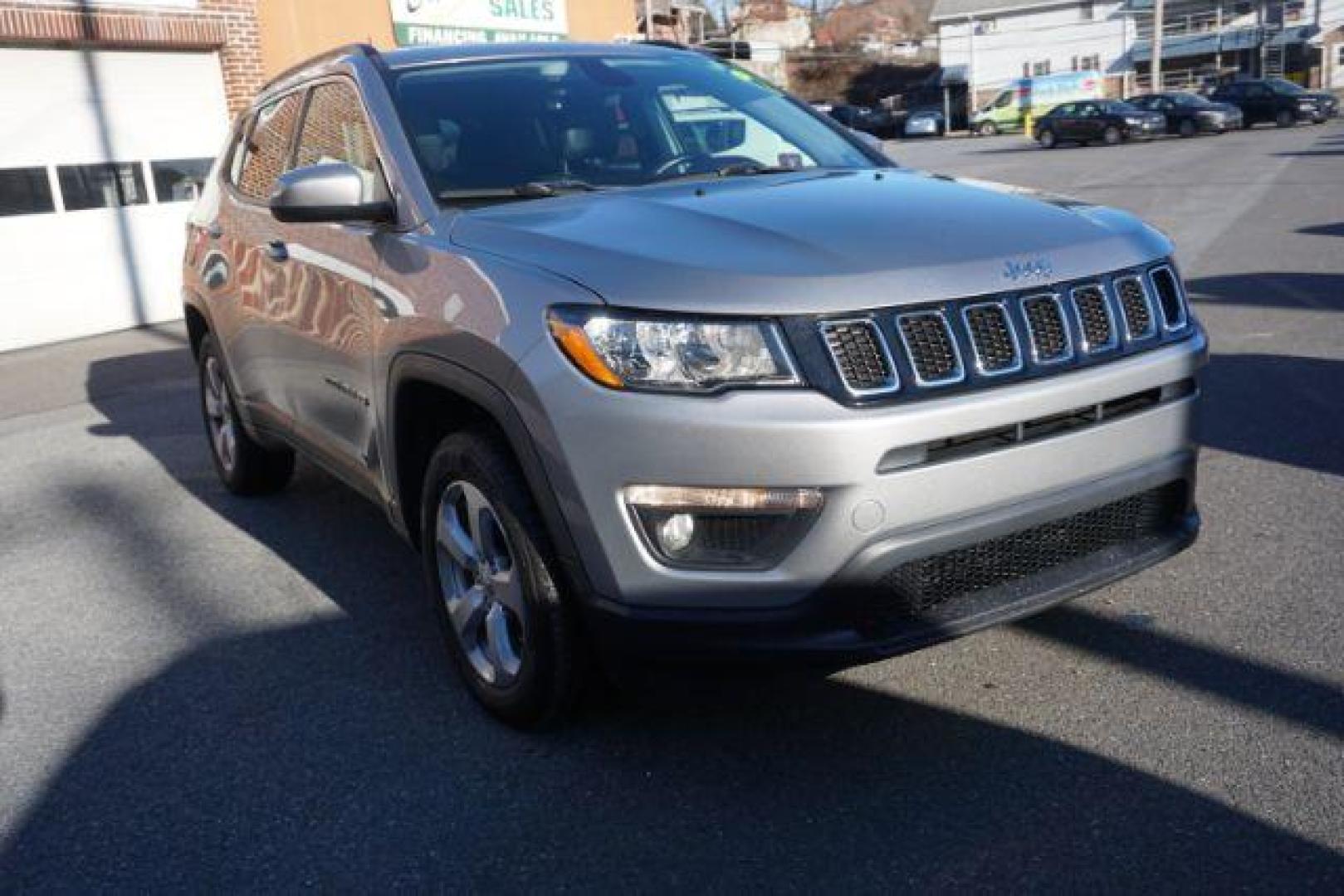 2018 Billet Silver Metallic Clear Coat/Black Clear Coat /leather Jeep Compass Latitude 4WD (3C4NJDBB8JT) with an 2.4L L4 DOHC 16V engine, located at 312 Centre Ave, Schuylkill Haven, PA, 17972, (570) 593-5278, 40.638130, -76.177383 - COLLISION AVOIDANCE SYSTEM, HID HEADLAMPS, LANE DEPARTURE WARNING, LUGGAGE RACK, POWER LIFTGATE, TOWING PKG - Photo#7