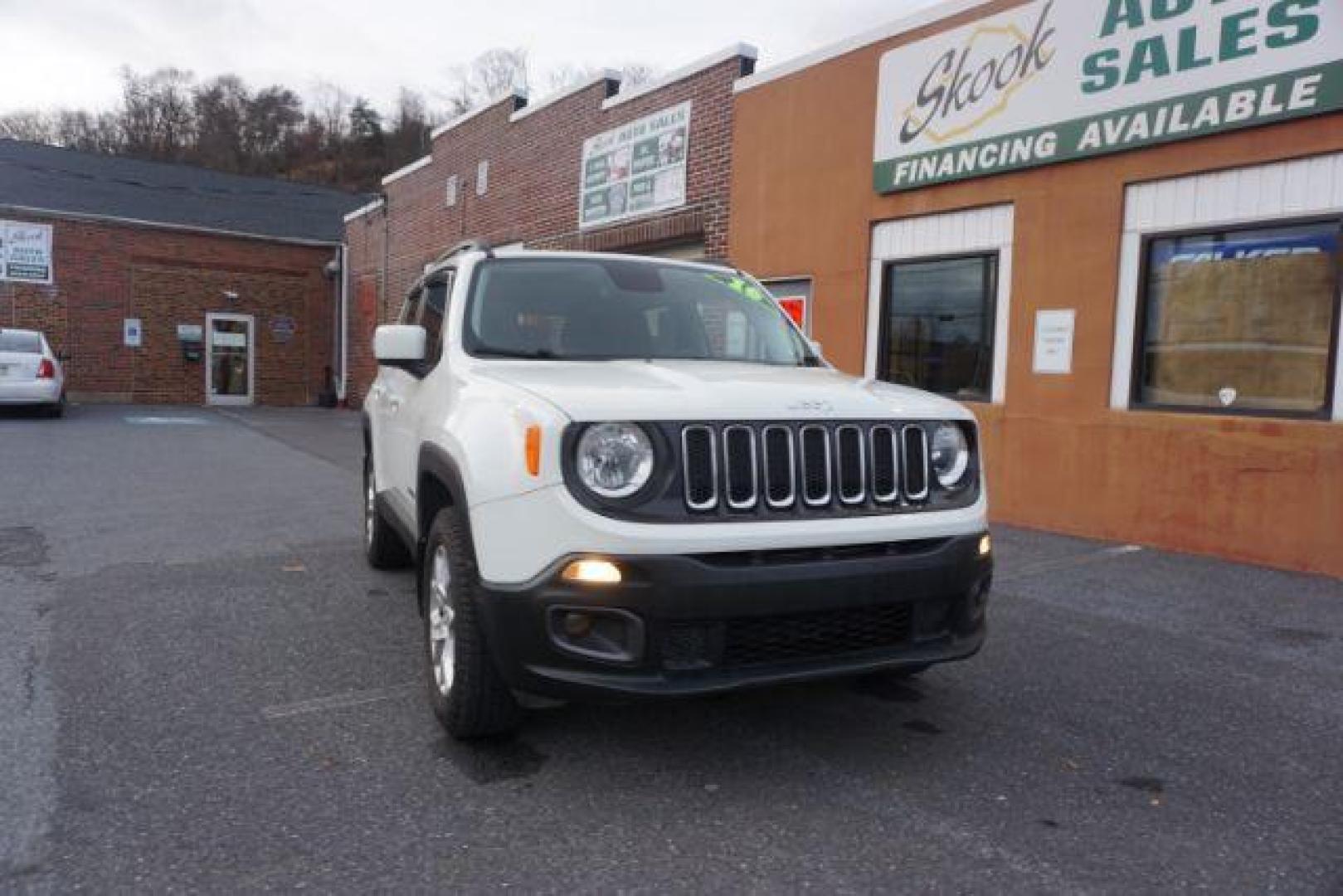 2016 Alpine White /Black, cloth Jeep Renegade Latitude 4WD (ZACCJBBT9GP) with an 2.4L L4 DOHC 16V engine, 6-Speed Manual transmission, located at 312 Centre Ave, Schuylkill Haven, PA, 17972, (570) 593-5278, 40.638130, -76.177383 - bluetooth connection, luggage rack, passive keyless entry, remote engine starter, - Photo#2