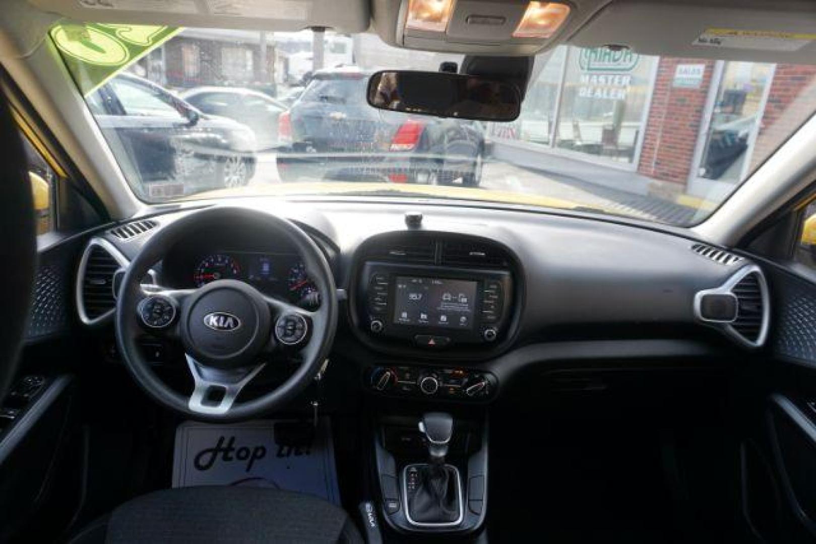 2020 Solar Yellow /Gray Two-Tone Woven Cloth, cloth Kia Soul S (KNDJ23AUXL7) with an 2.0L L4 DOHC 16V engine, Continuously Variable Transmission transmission, located at 312 Centre Ave, Schuylkill Haven, PA, 17972, (570) 593-5278, 40.638130, -76.177383 - Photo#43