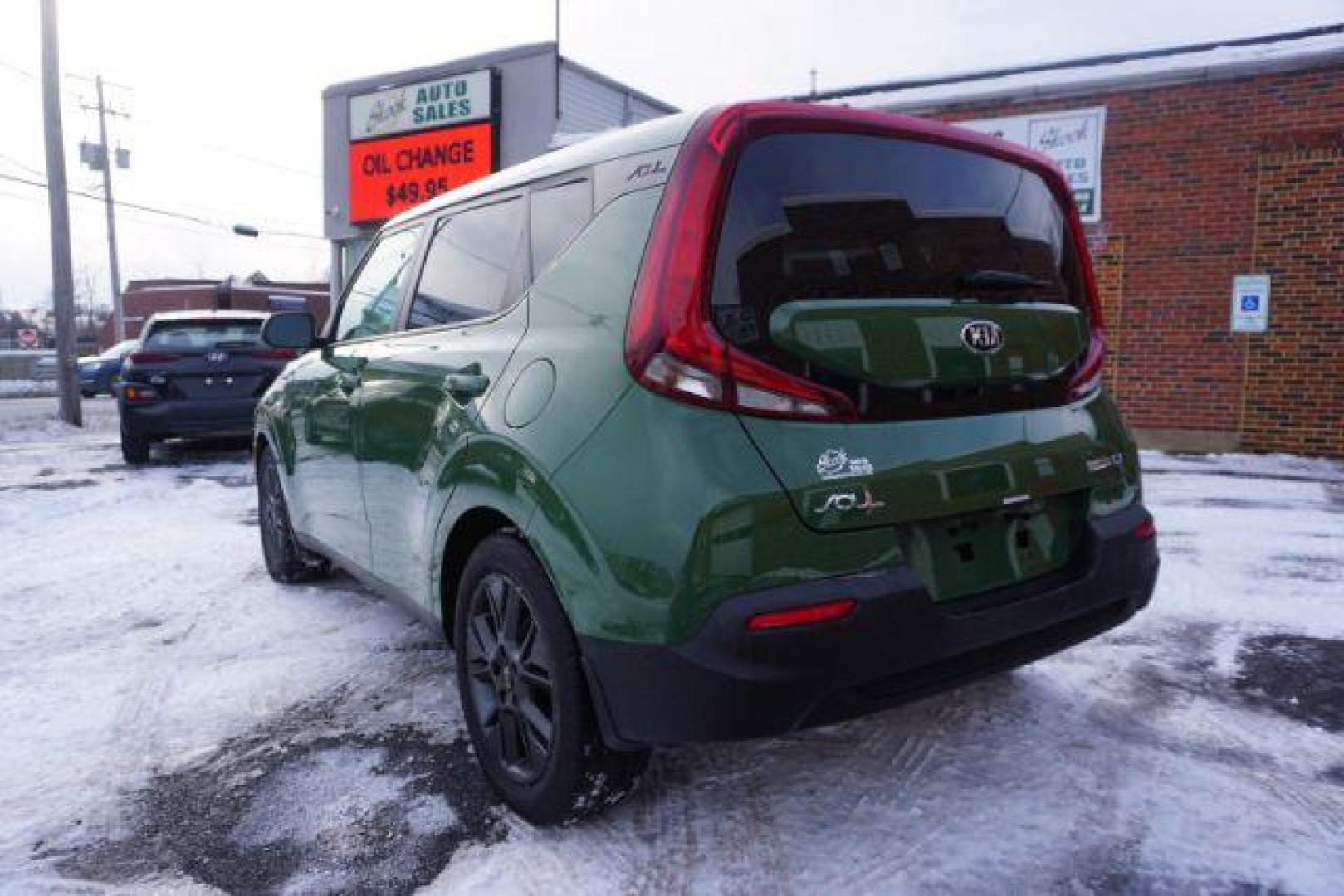 2020 Undercover Green /Gray Two-Tone Tricot Cloth, premium cloth Kia Soul EX (KNDJ33AU9L7) with an 2.0L L4 DOHC 16V engine, Continuously Variable Transmission transmission, located at 312 Centre Ave, Schuylkill Haven, PA, 17972, (570) 593-5278, 40.638130, -76.177383 - remote engine starter - Photo#9