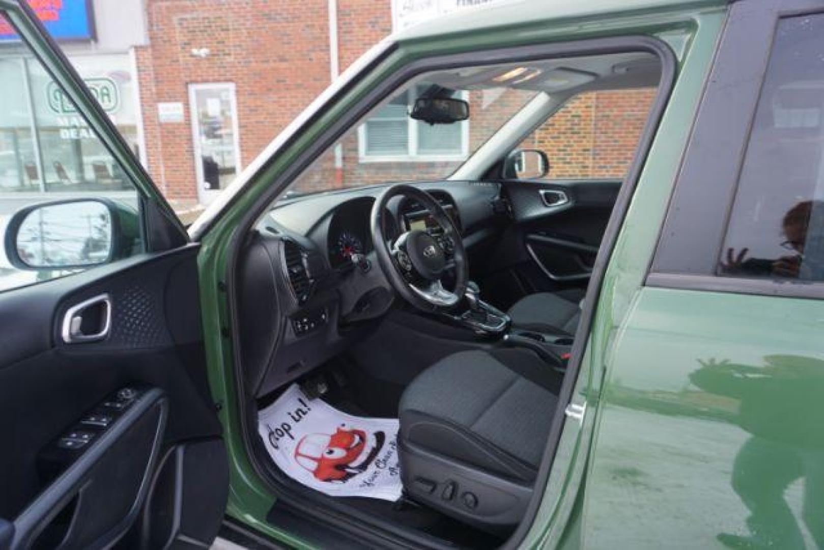 2020 Undercover Green /Gray Two-Tone Tricot Cloth, premium cloth Kia Soul EX (KNDJ33AU9L7) with an 2.0L L4 DOHC 16V engine, Continuously Variable Transmission transmission, located at 312 Centre Ave, Schuylkill Haven, PA, 17972, (570) 593-5278, 40.638130, -76.177383 - remote engine starter - Photo#15