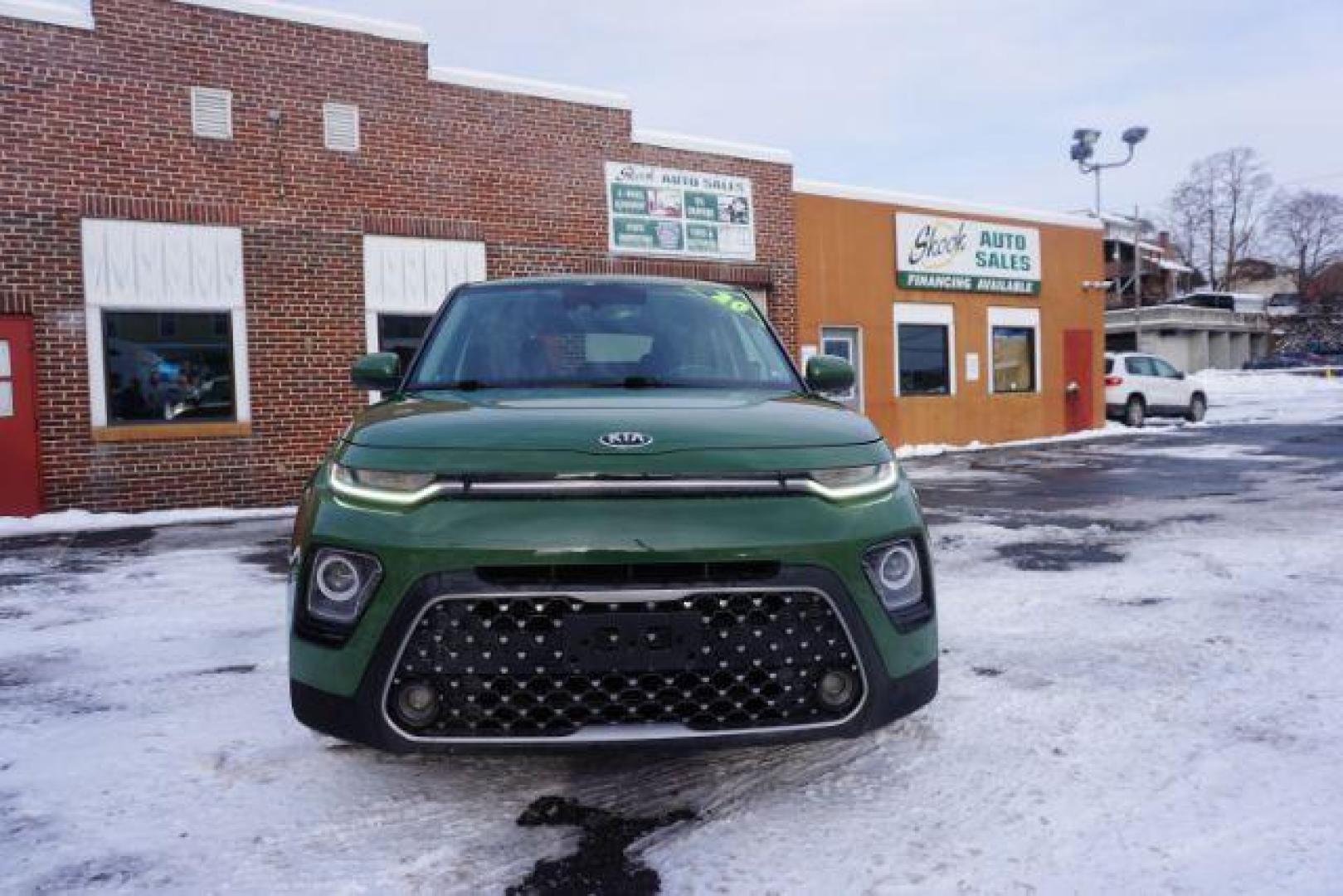 2020 Undercover Green /Gray Two-Tone Tricot Cloth, premium cloth Kia Soul EX (KNDJ33AU9L7) with an 2.0L L4 DOHC 16V engine, Continuously Variable Transmission transmission, located at 312 Centre Ave, Schuylkill Haven, PA, 17972, (570) 593-5278, 40.638130, -76.177383 - remote engine starter - Photo#2