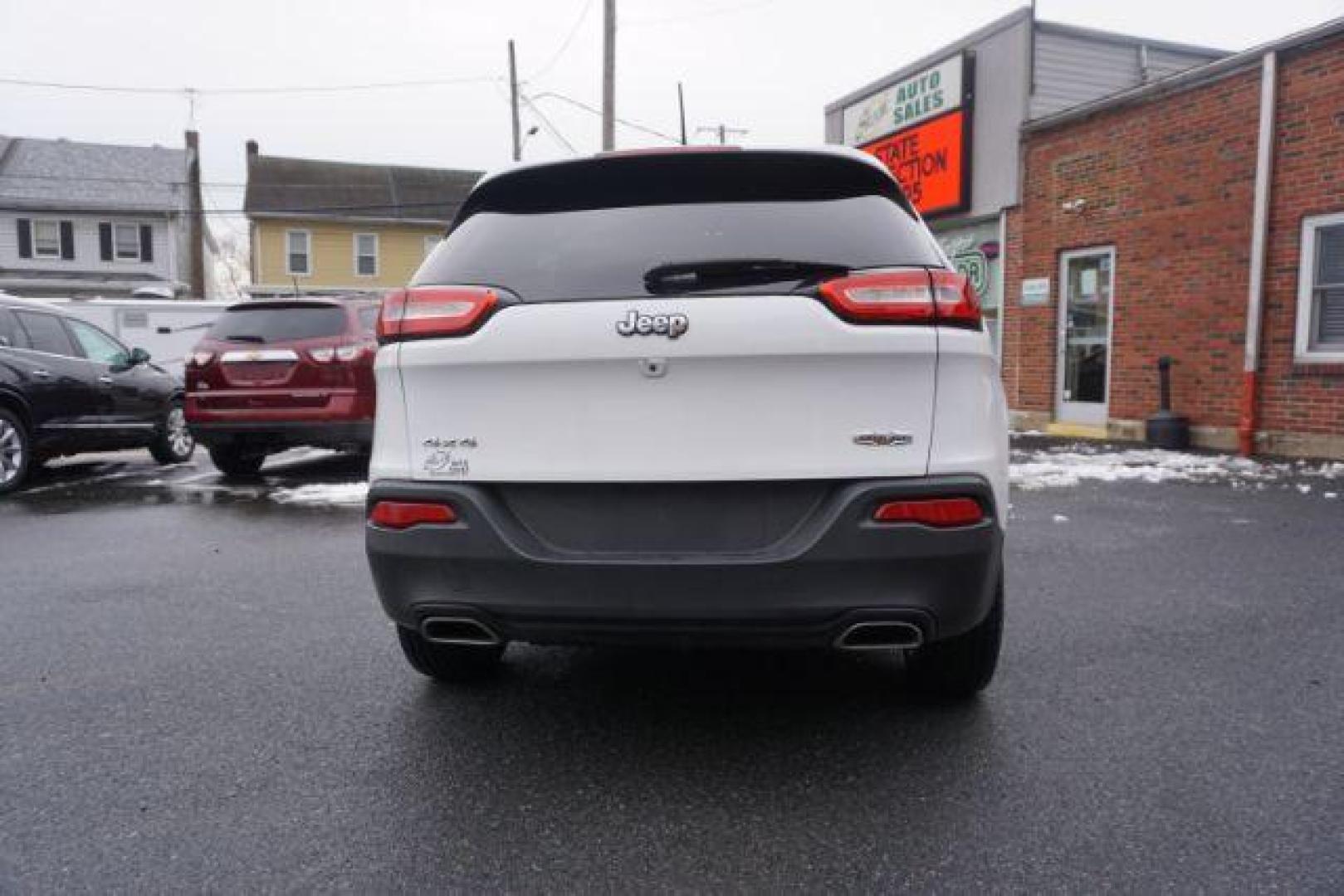 2018 Bright White Clear Coat /Black, leather/cloth Jeep Cherokee Latitude Plus 4WD (1C4PJMLX3JD) with an 3.2L V6 DOHC 24V engine, 9-Speed Automatic transmission, located at 312 Centre Ave, Schuylkill Haven, PA, 17972, (570) 593-5278, 40.638130, -76.177383 - Heated front seats, luggage rack, navigation, rear parking sensors, remote engine starter - Photo#10