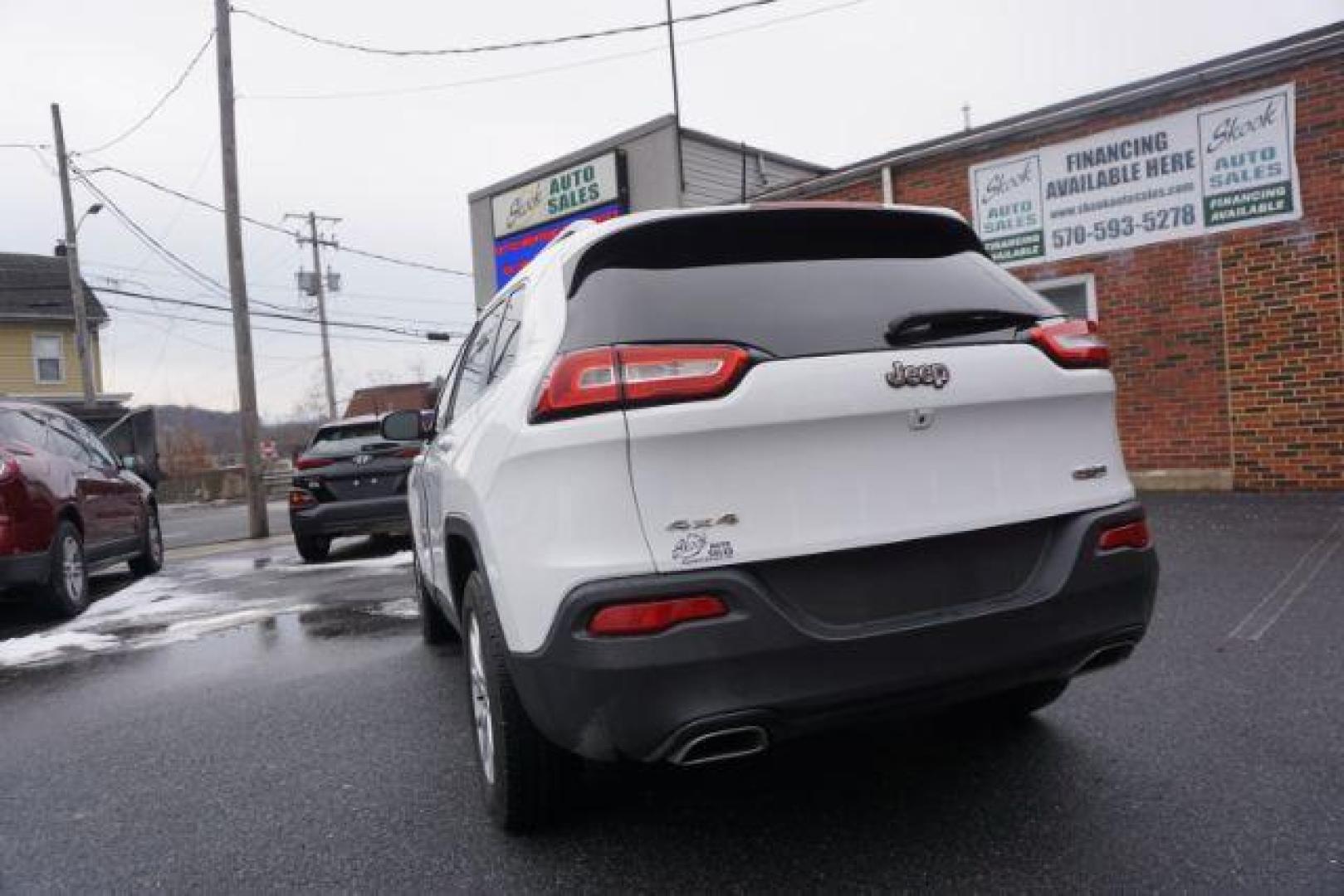 2018 Bright White Clear Coat /Black, leather/cloth Jeep Cherokee Latitude Plus 4WD (1C4PJMLX3JD) with an 3.2L V6 DOHC 24V engine, 9-Speed Automatic transmission, located at 312 Centre Ave, Schuylkill Haven, PA, 17972, (570) 593-5278, 40.638130, -76.177383 - Heated front seats, luggage rack, navigation, rear parking sensors, remote engine starter - Photo#12