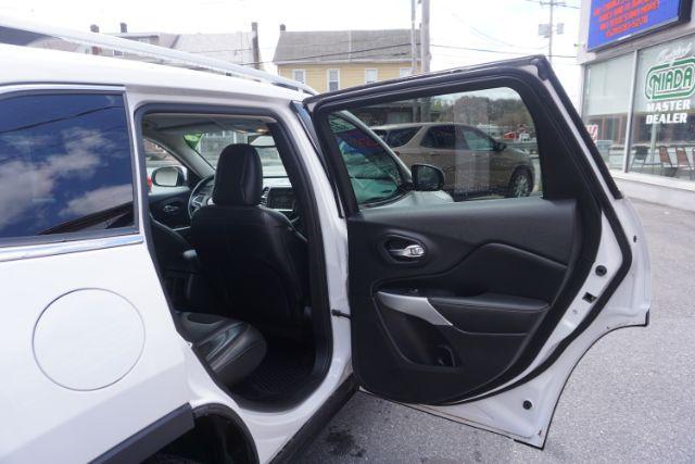 2018 Bright White Clear Coat /Black, leather/cloth Jeep Cherokee Latitude Plus 4WD (1C4PJMLX3JD) with an 3.2L V6 DOHC 24V engine, 9-Speed Automatic transmission, located at 312 Centre Ave, Schuylkill Haven, PA, 17972, (570) 593-5278, 40.638130, -76.177383 - Heated front seats, luggage rack, navigation, rear parking sensors, remote engine starter - Photo#42
