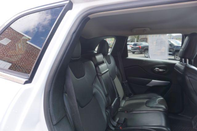 2018 Bright White Clear Coat /Black, leather/cloth Jeep Cherokee Latitude Plus 4WD (1C4PJMLX3JD) with an 3.2L V6 DOHC 24V engine, 9-Speed Automatic transmission, located at 312 Centre Ave, Schuylkill Haven, PA, 17972, (570) 593-5278, 40.638130, -76.177383 - Heated front seats, luggage rack, navigation, rear parking sensors, remote engine starter - Photo#47