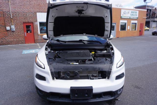 2018 Bright White Clear Coat /Black, leather/cloth Jeep Cherokee Latitude Plus 4WD (1C4PJMLX3JD) with an 3.2L V6 DOHC 24V engine, 9-Speed Automatic transmission, located at 312 Centre Ave, Schuylkill Haven, PA, 17972, (570) 593-5278, 40.638130, -76.177383 - Heated front seats, luggage rack, navigation, rear parking sensors, remote engine starter - Photo#56