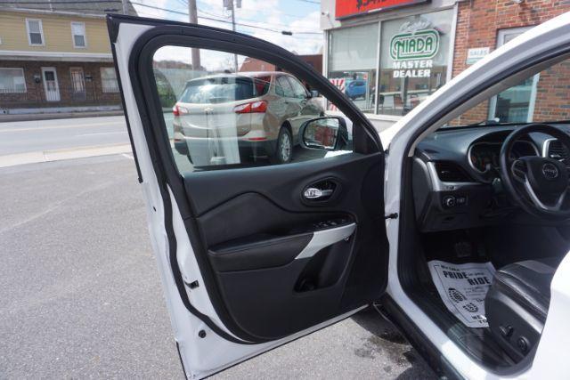 2018 Bright White Clear Coat /Black, leather/cloth Jeep Cherokee Latitude Plus 4WD (1C4PJMLX3JD) with an 3.2L V6 DOHC 24V engine, 9-Speed Automatic transmission, located at 312 Centre Ave, Schuylkill Haven, PA, 17972, (570) 593-5278, 40.638130, -76.177383 - Heated front seats, luggage rack, navigation, rear parking sensors, remote engine starter - Photo#19