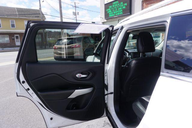2018 Bright White Clear Coat /Black, leather/cloth Jeep Cherokee Latitude Plus 4WD (1C4PJMLX3JD) with an 3.2L V6 DOHC 24V engine, 9-Speed Automatic transmission, located at 312 Centre Ave, Schuylkill Haven, PA, 17972, (570) 593-5278, 40.638130, -76.177383 - Heated front seats, luggage rack, navigation, rear parking sensors, remote engine starter - Photo#31