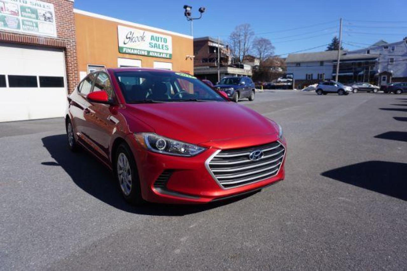 2017 red /beige hyundai Elantra SE SE (KMHD74LF6HU) with an 2.0 engine, auto transmission, located at 312 Centre Ave, Schuylkill Haven, PA, 17972, (570) 593-5278, 40.638130, -76.177383 - aluminum/alloy wheels - Photo#5