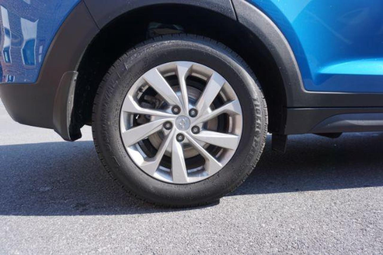 2019 Aqua Blue /Black Hyundai Tucson SE (KM8J2CA44KU) with an Nu 2L I-4 gasoline direct injection engine, located at 312 Centre Ave, Schuylkill Haven, PA, 17972, (570) 593-5278, 40.638130, -76.177383 - Photo#10