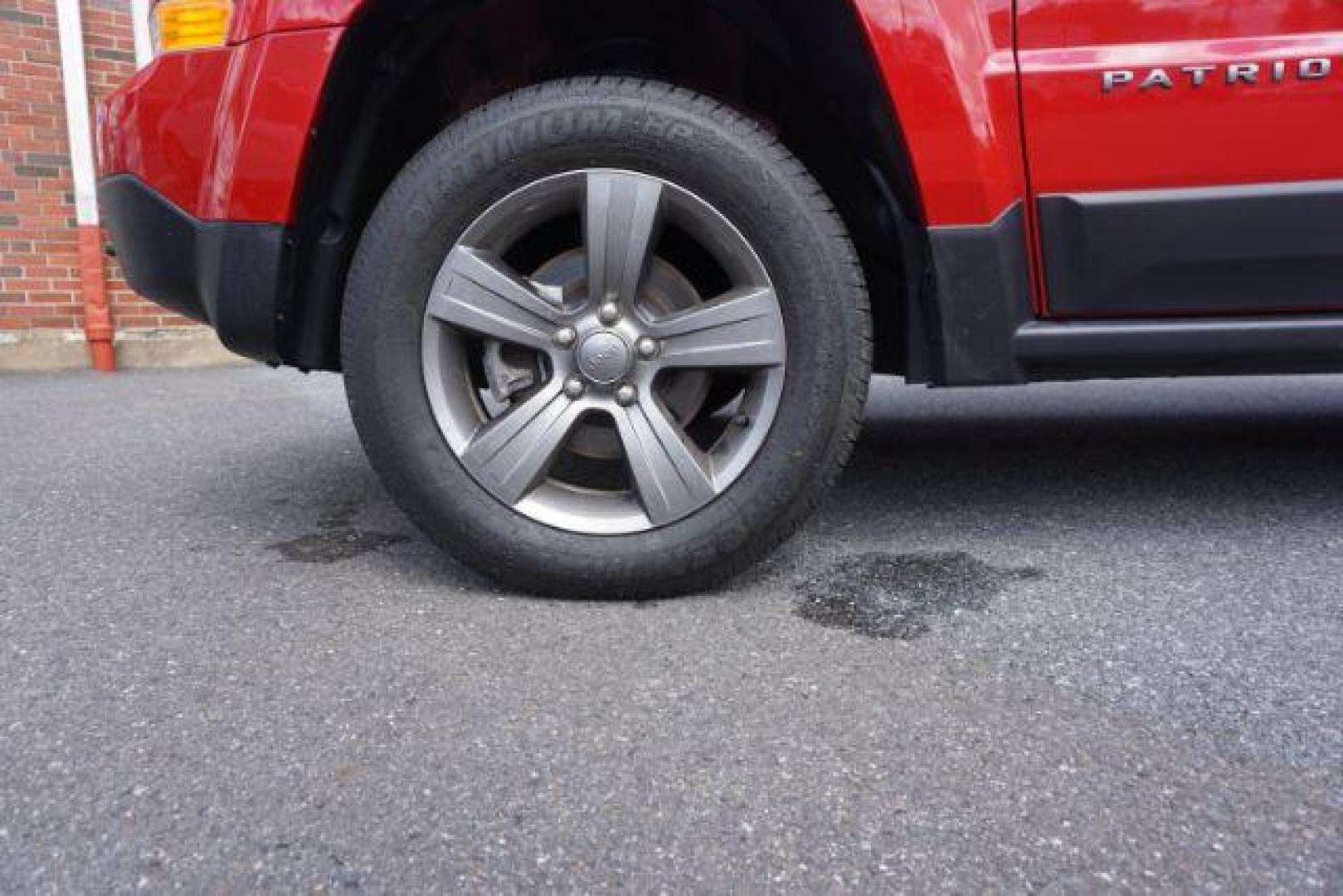 2016 Redline 2 Coat Pearl /Dark Slate Gray Jeep Patriot Sport SE (1C4NJRBB3GD) with an 2.4L I-4 DOHC engine, located at 312 Centre Ave, Schuylkill Haven, PA, 17972, (570) 593-5278, 40.638130, -76.177383 - Aluminum/Alloy wheels, Back up camera, locking/limited slip differential - Photo#16