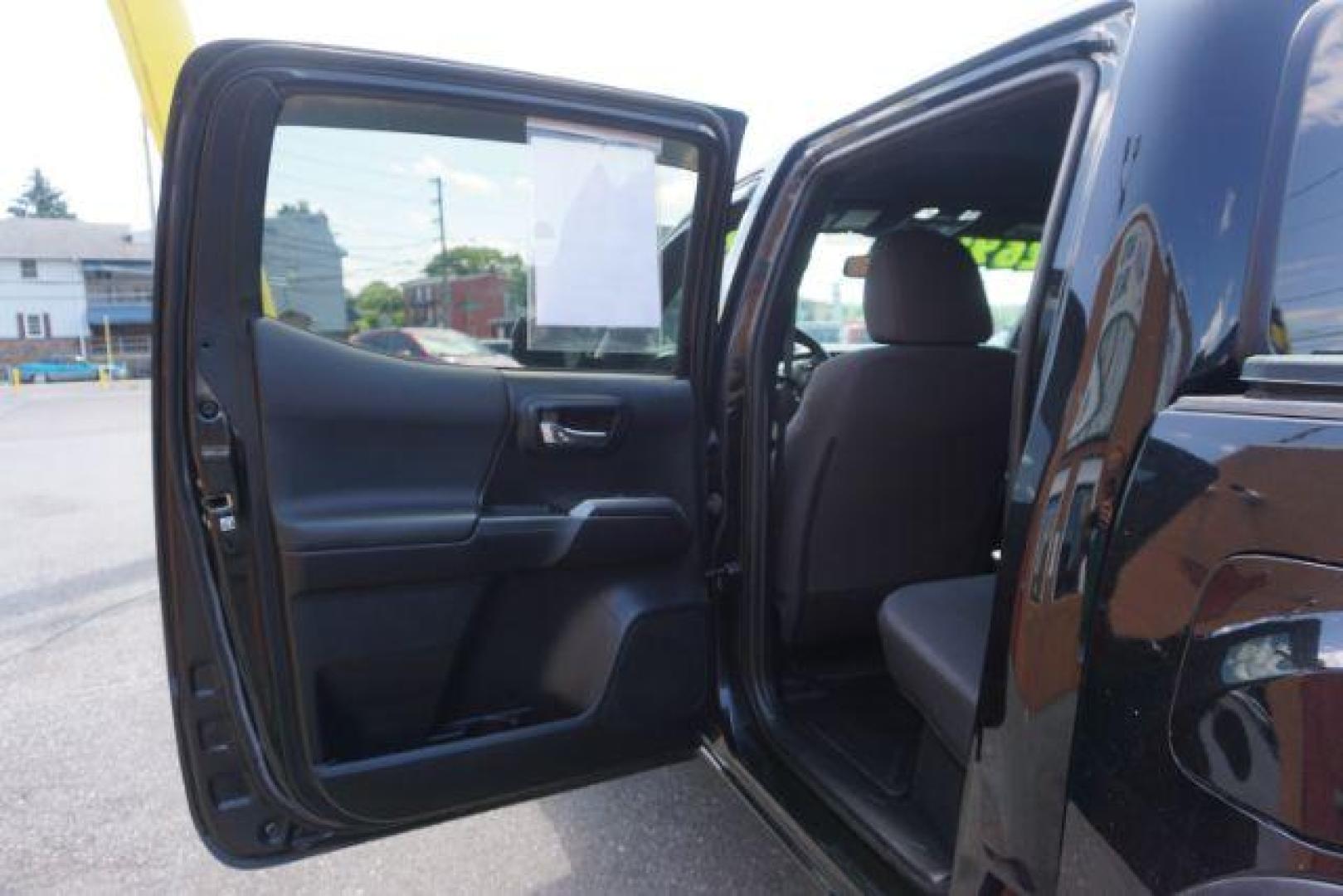 2018 Midnight Black Metallic Toyota Tacoma SR V6 | SR5 V6 | TRD Sport | TRD Off Road | TRD Pro | Limited (5TFCZ5AN4JX) with an 3.5L V-6 port/direct injection engine, located at 312 Centre Ave, Schuylkill Haven, PA, 17972, (570) 593-5278, 40.638130, -76.177383 - Aluminum/alloy wheels, Navigation system, rear parking sensor, hard bed cover, towing pkg - Photo#27