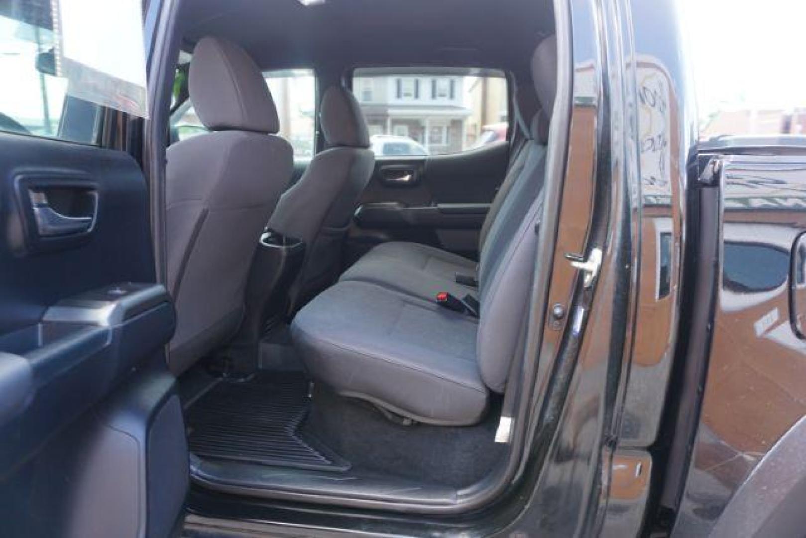 2018 Midnight Black Metallic Toyota Tacoma SR V6 | SR5 V6 | TRD Sport | TRD Off Road | TRD Pro | Limited (5TFCZ5AN4JX) with an 3.5L V-6 port/direct injection engine, located at 312 Centre Ave, Schuylkill Haven, PA, 17972, (570) 593-5278, 40.638130, -76.177383 - Aluminum/alloy wheels, Navigation system, rear parking sensor, hard bed cover, towing pkg - Photo#30