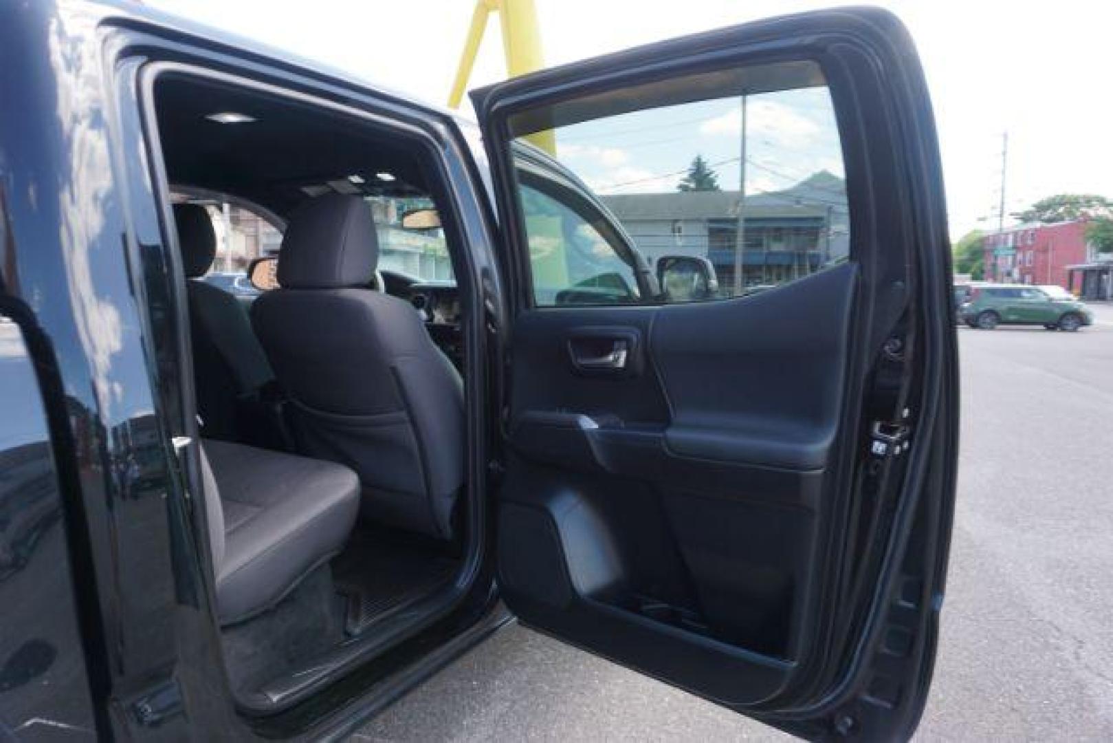 2018 Midnight Black Metallic Toyota Tacoma SR V6 | SR5 V6 | TRD Sport | TRD Off Road | TRD Pro | Limited (5TFCZ5AN4JX) with an 3.5L V-6 port/direct injection engine, located at 312 Centre Ave, Schuylkill Haven, PA, 17972, (570) 593-5278, 40.638130, -76.177383 - Aluminum/alloy wheels, Navigation system, rear parking sensor, hard bed cover, towing pkg - Photo#36