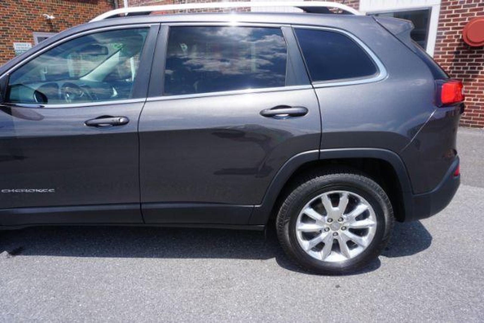 2015 Granite Crystal Metallic Clearcoat /Black Jeep Cherokee Limited (1C4PJMDS8FW) with an Pentastar 3.2L V-6 DOHC engine, located at 312 Centre Ave, Schuylkill Haven, PA, 17972, (570) 593-5278, 40.638130, -76.177383 - Photo#1