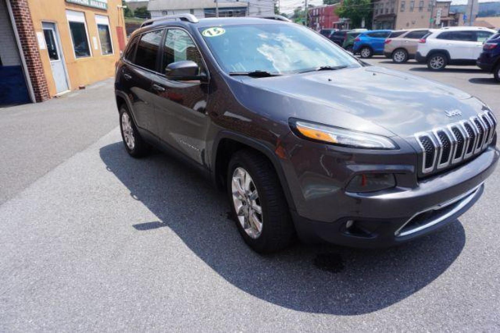 2015 Granite Crystal Metallic Clearcoat /Black Jeep Cherokee Limited (1C4PJMDS8FW) with an Pentastar 3.2L V-6 DOHC engine, located at 312 Centre Ave, Schuylkill Haven, PA, 17972, (570) 593-5278, 40.638130, -76.177383 - Photo#13