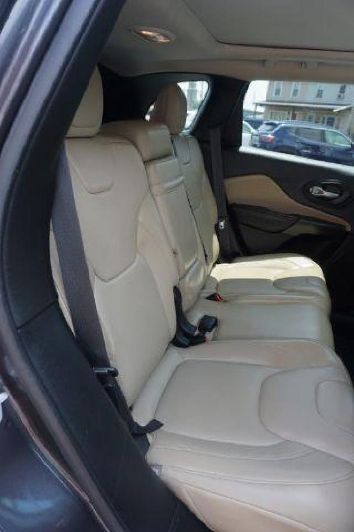 2015 Granite Crystal Metallic Clearcoat /Black Jeep Cherokee Limited (1C4PJMDS8FW) with an Pentastar 3.2L V-6 DOHC engine, located at 312 Centre Ave, Schuylkill Haven, PA, 17972, (570) 593-5278, 40.638130, -76.177383 - Photo#18