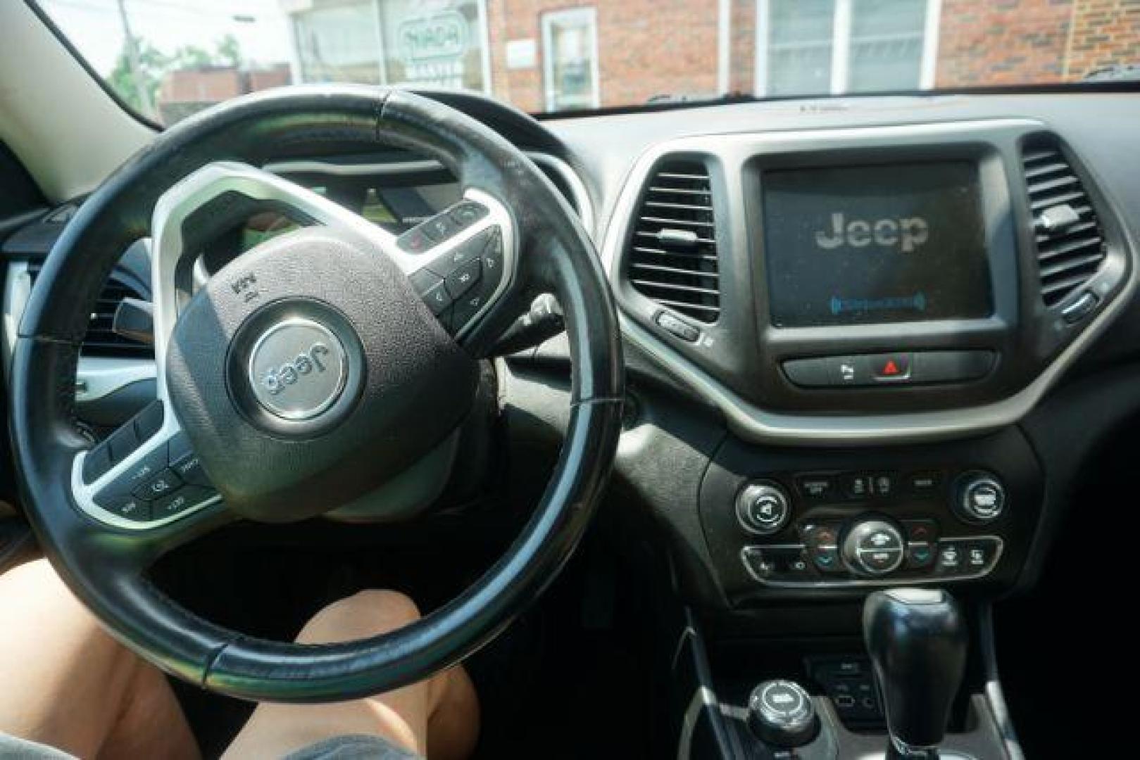 2015 Granite Crystal Metallic Clearcoat /Black Jeep Cherokee Limited (1C4PJMDS8FW) with an Pentastar 3.2L V-6 DOHC engine, located at 312 Centre Ave, Schuylkill Haven, PA, 17972, (570) 593-5278, 40.638130, -76.177383 - Photo#23