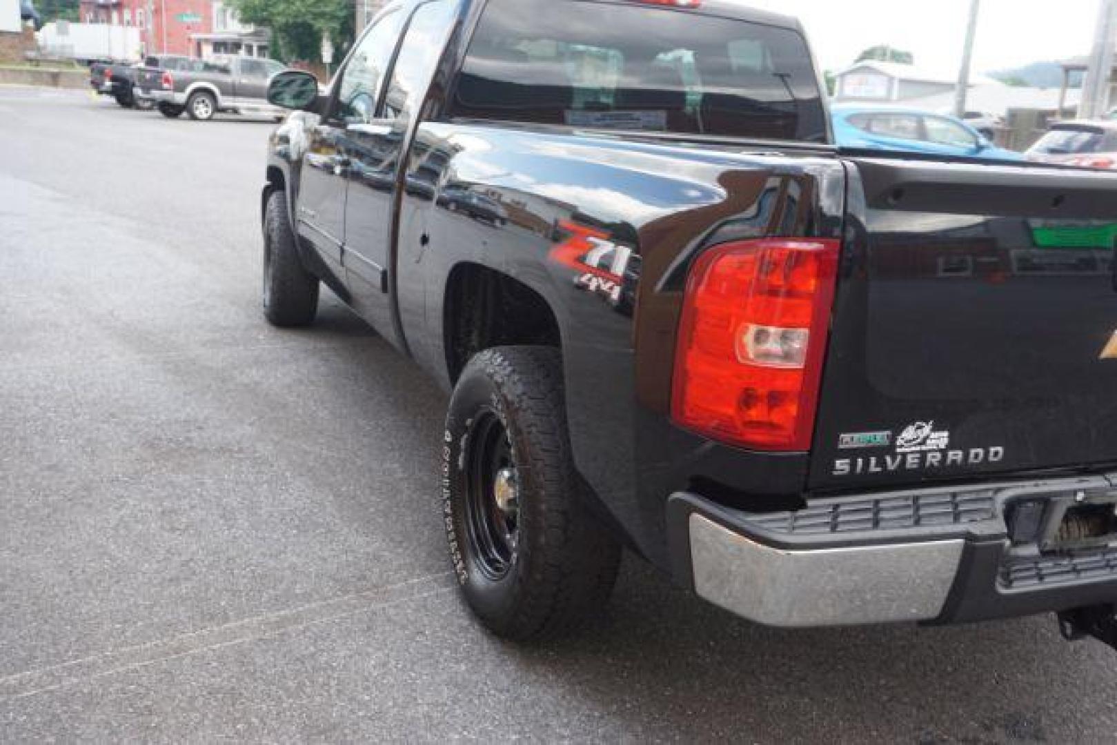 2012 Black Chevrolet Silverado 1500 LT (1GCRKSE73CZ) , located at 312 Centre Ave, Schuylkill Haven, PA, 17972, (570) 593-5278, 40.638130, -76.177383 - Photo#2