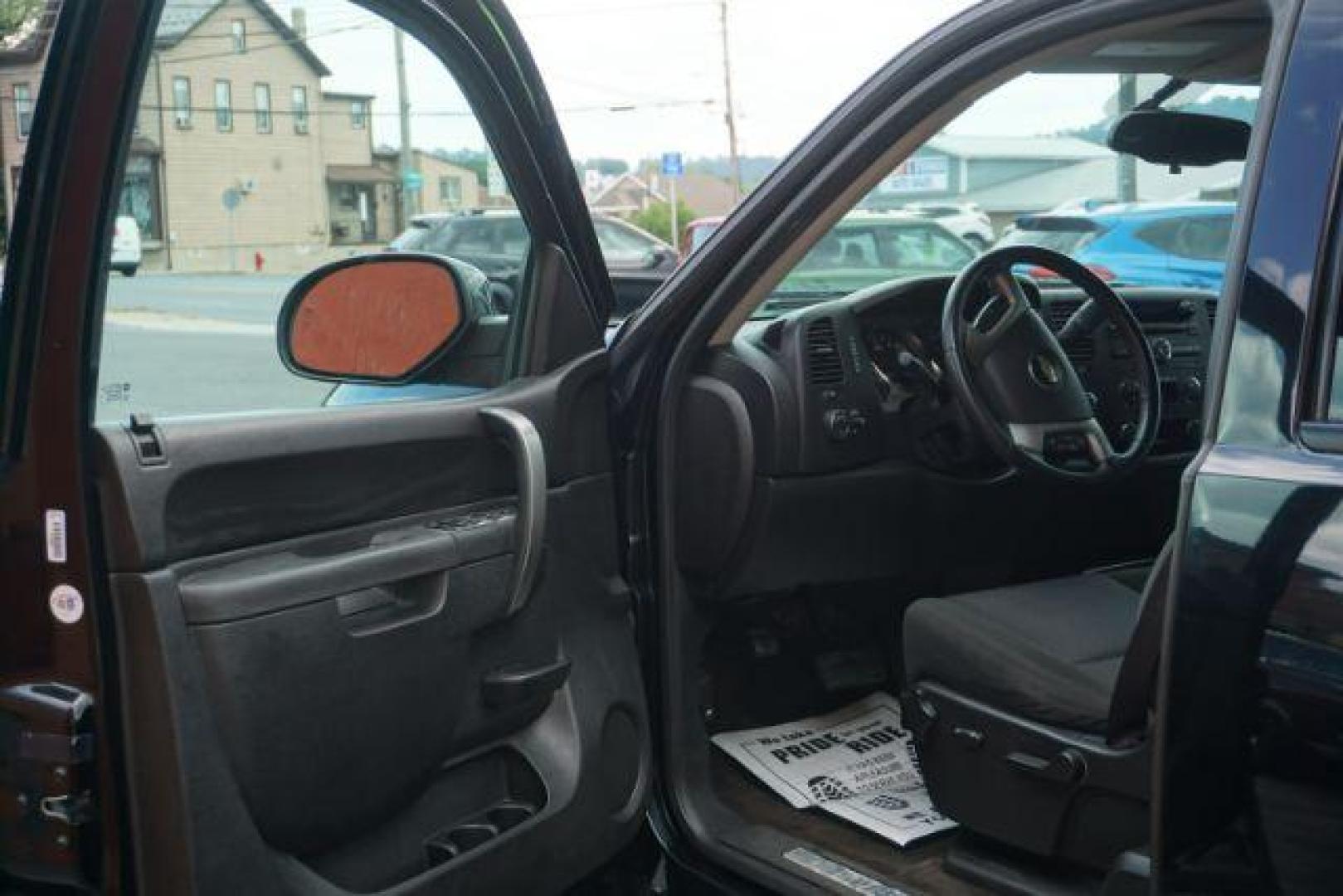 2012 Black Chevrolet Silverado 1500 LT (1GCRKSE73CZ) , located at 312 Centre Ave, Schuylkill Haven, PA, 17972, (570) 593-5278, 40.638130, -76.177383 - Photo#17