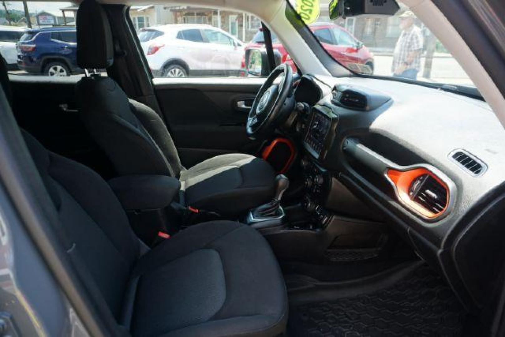 2020 Sting-Gray Clearcoat /Sandstorm/Black Jeep Renegade North Edition 4X4 (ZACNJBAB3LP) with an Tigershark MultiAir 2.4L I-4 variable valve contro engine, located at 312 Centre Ave, Schuylkill Haven, PA, 17972, (570) 593-5278, 40.638130, -76.177383 - Photo#13