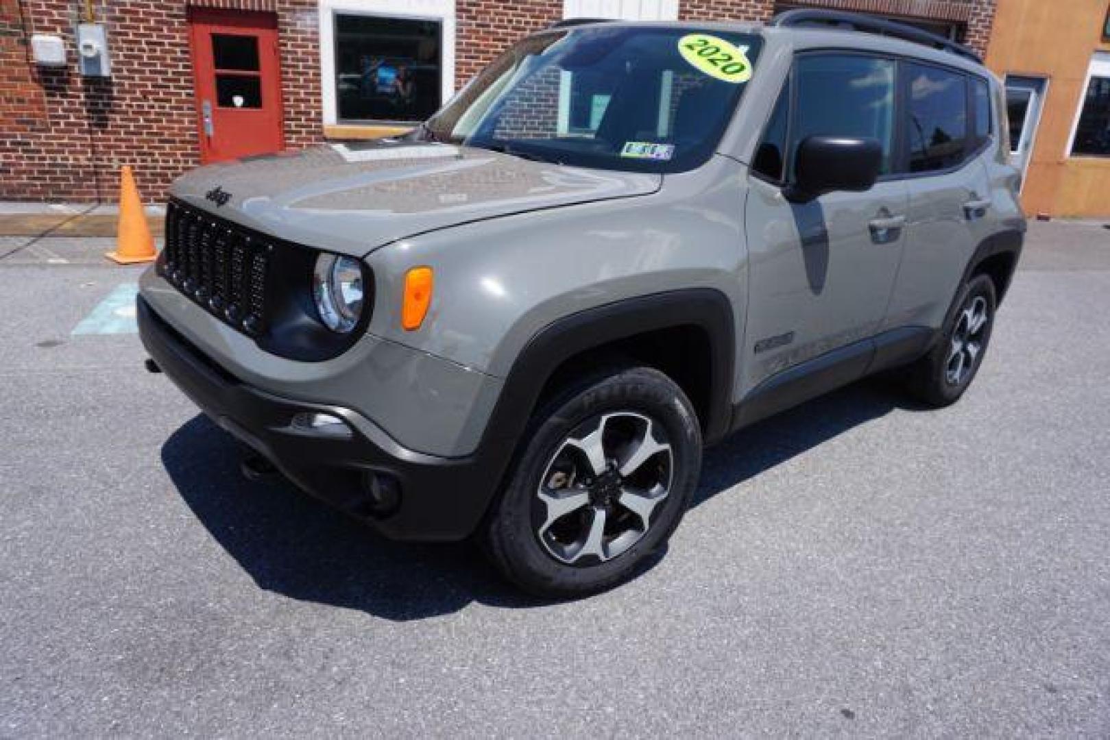 2020 Sting-Gray Clearcoat /Sandstorm/Black Jeep Renegade North Edition 4X4 (ZACNJBAB3LP) with an Tigershark MultiAir 2.4L I-4 variable valve contro engine, located at 312 Centre Ave, Schuylkill Haven, PA, 17972, (570) 593-5278, 40.638130, -76.177383 - Photo#15