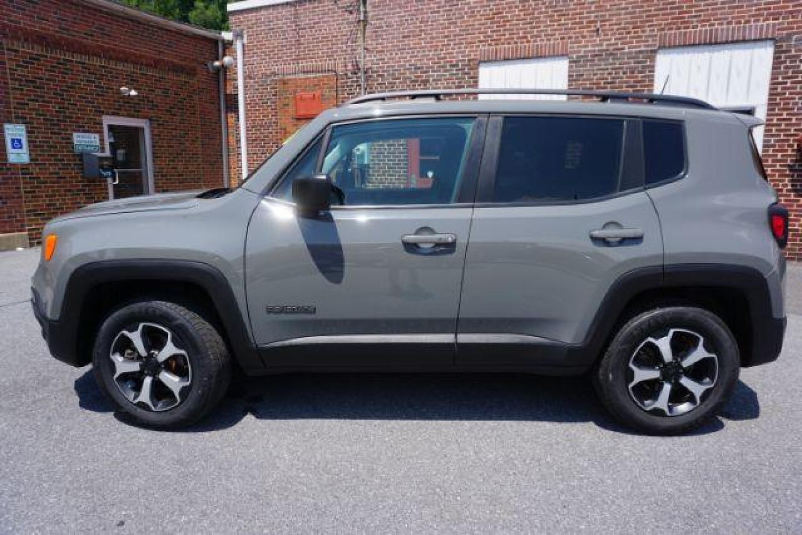 2020 Sting-Gray Clearcoat /Sandstorm/Black Jeep Renegade North Edition 4X4 (ZACNJBAB3LP) with an Tigershark MultiAir 2.4L I-4 variable valve contro engine, located at 312 Centre Ave, Schuylkill Haven, PA, 17972, (570) 593-5278, 40.638130, -76.177383 - Photo#18