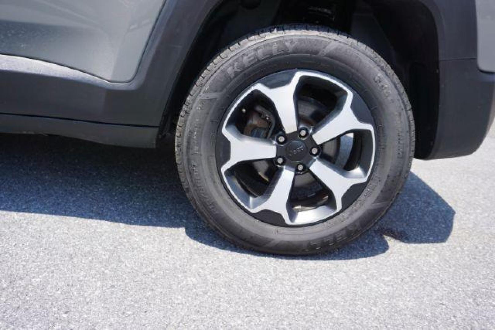2020 Sting-Gray Clearcoat /Sandstorm/Black Jeep Renegade North Edition 4X4 (ZACNJBAB3LP) with an Tigershark MultiAir 2.4L I-4 variable valve contro engine, located at 312 Centre Ave, Schuylkill Haven, PA, 17972, (570) 593-5278, 40.638130, -76.177383 - Photo#20