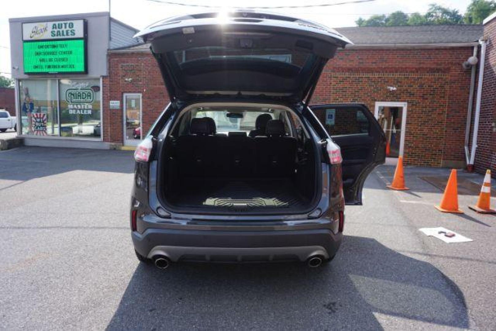 2019 Stone Gray Metallic Ford Edge Titanium (2FMPK4K92KB) with an EcoBoost 2L I-4 gasoline direct injection engine, located at 312 Centre Ave, Schuylkill Haven, PA, 17972, (570) 593-5278, 40.638130, -76.177383 - Photo#20