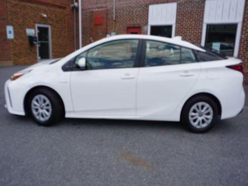 2020 Toyota Prius LE