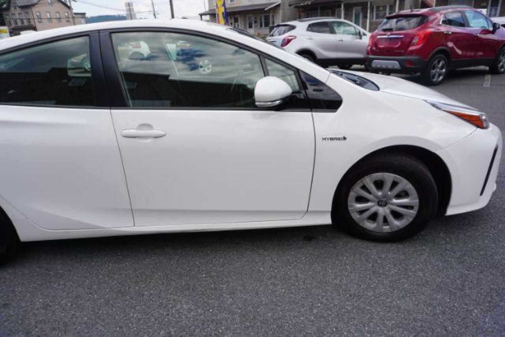 2020 Super White /Black Toyota Prius LE (JTDKARFU8L3) with an 1.8L I-4 DOHC engine, located at 312 Centre Ave, Schuylkill Haven, PA, 17972, (570) 593-5278, 40.638130, -76.177383 - Photo#5